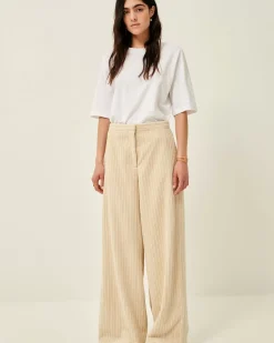 Cap east Pantalons