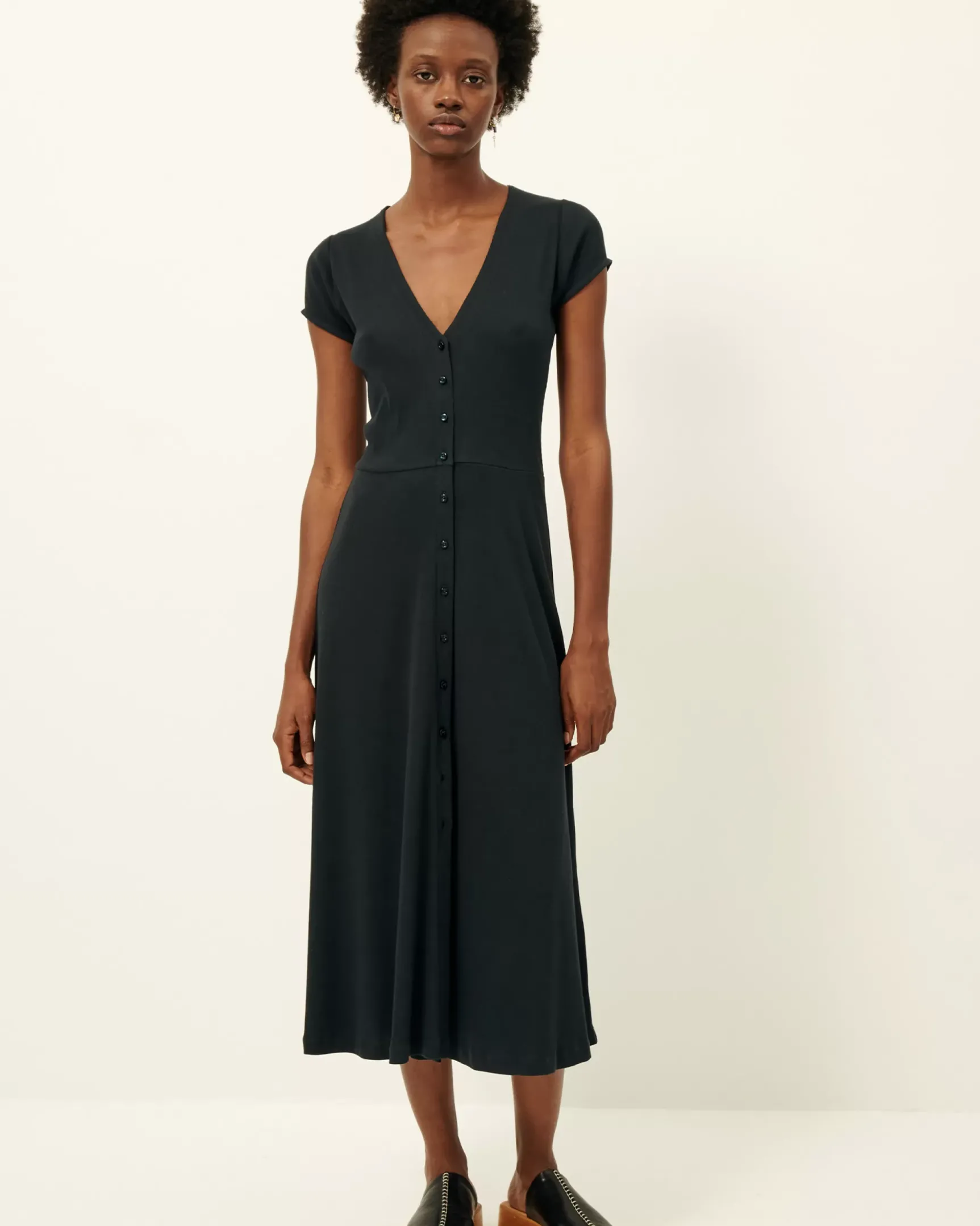 Clearance Nea Midi
