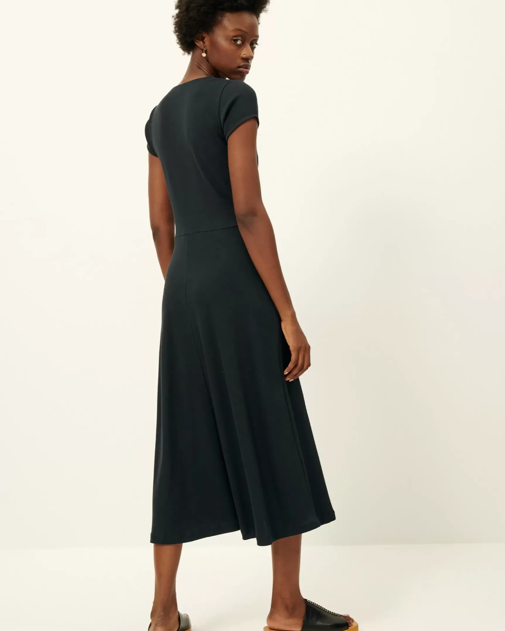 Clearance Nea Midi
