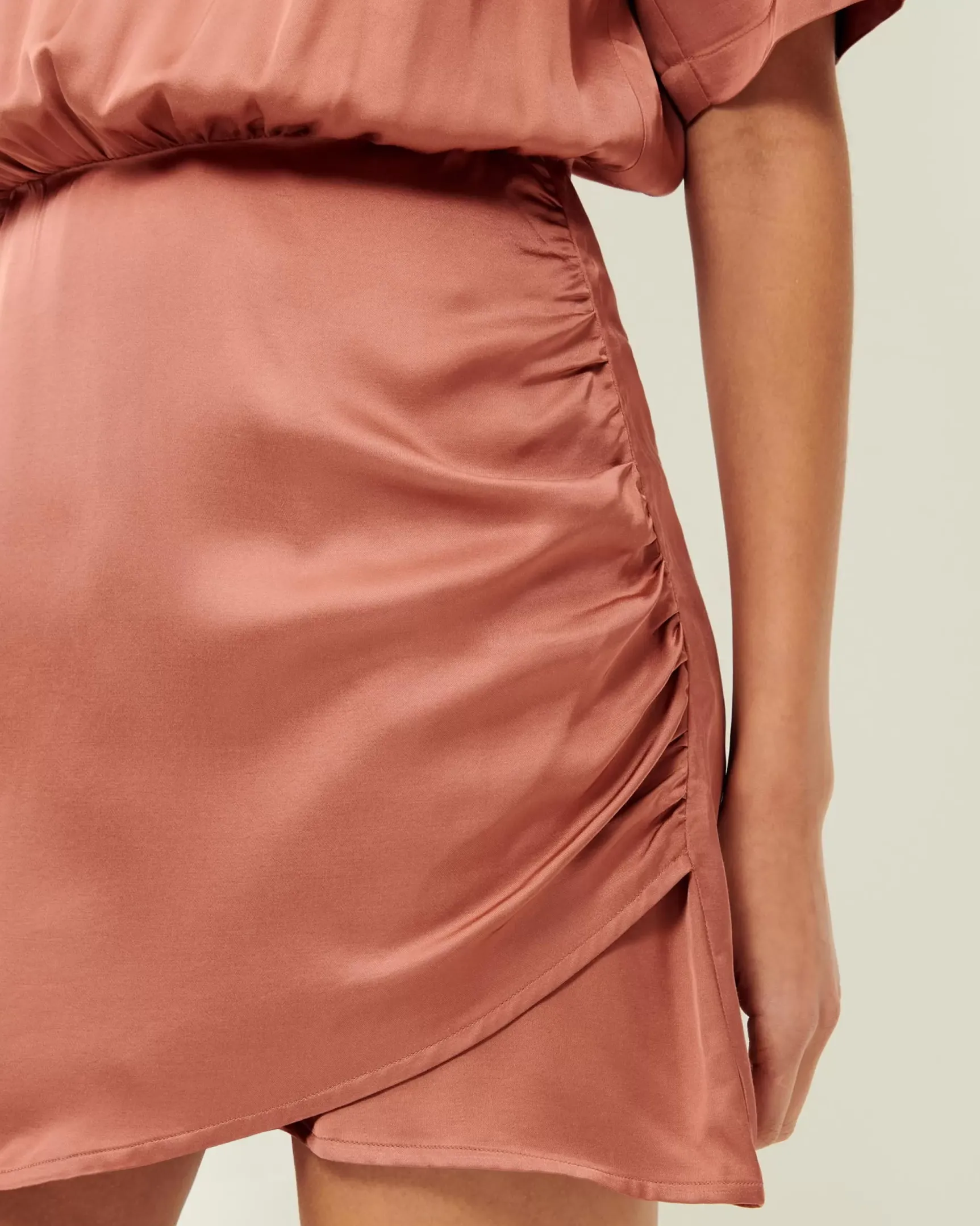 Thea Robes d'invitée